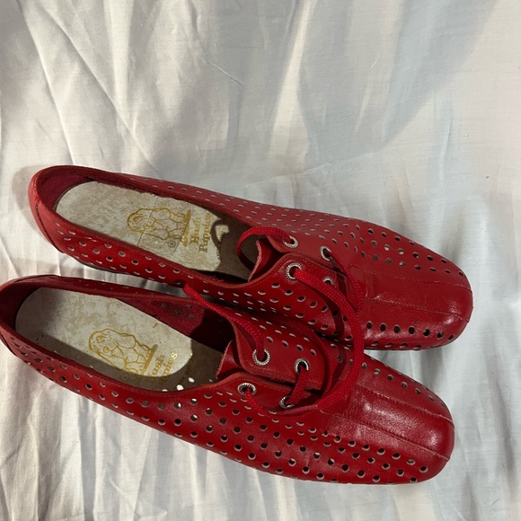 Hush Puppies Shoes Vintage 7s Mod Twiggy Pinup Hush Puppies Red
